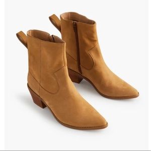 Able Erika boot in tan suede, size 8